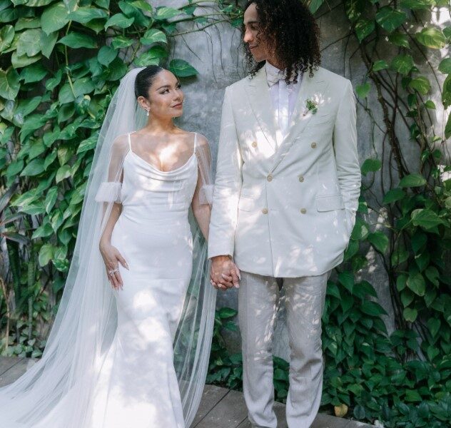 Vanessa Hudgens posa con su pareja, luciendo un elegante vestido blanco y mostrando serenidad a pocos días de convertirse en madre.