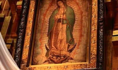Imagen de la Virgen de Guadalupe en la Basílica de Guadalupe, símbolo religioso y cultural de México.