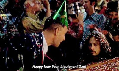 Escena de Forrest Gump donde el Teniente Dan recibe el Año Nuevo en una celebración nocturna.