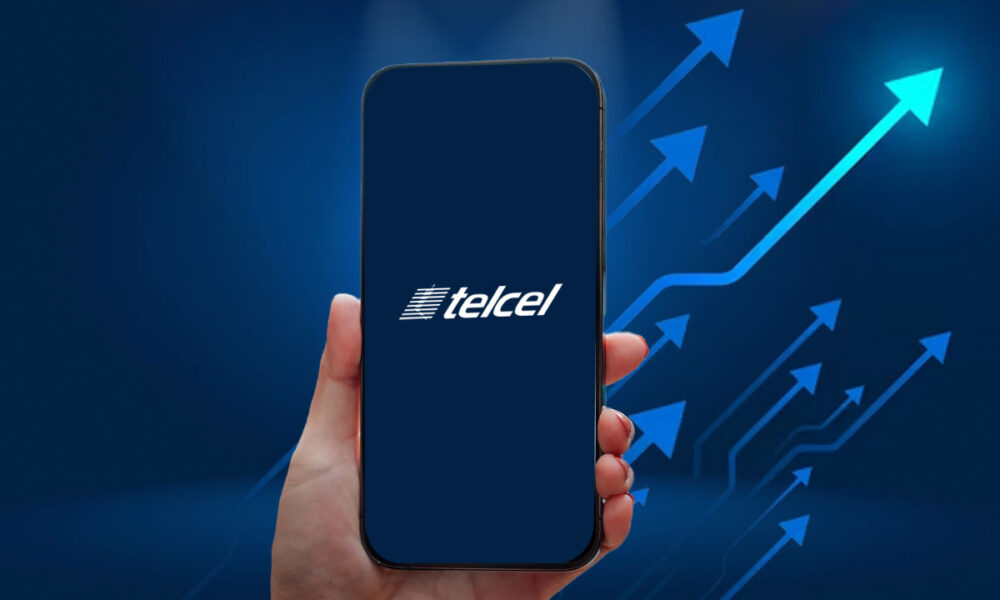 Teléfono móvil con logotipo de Telcel y gráficos de conexión digital.