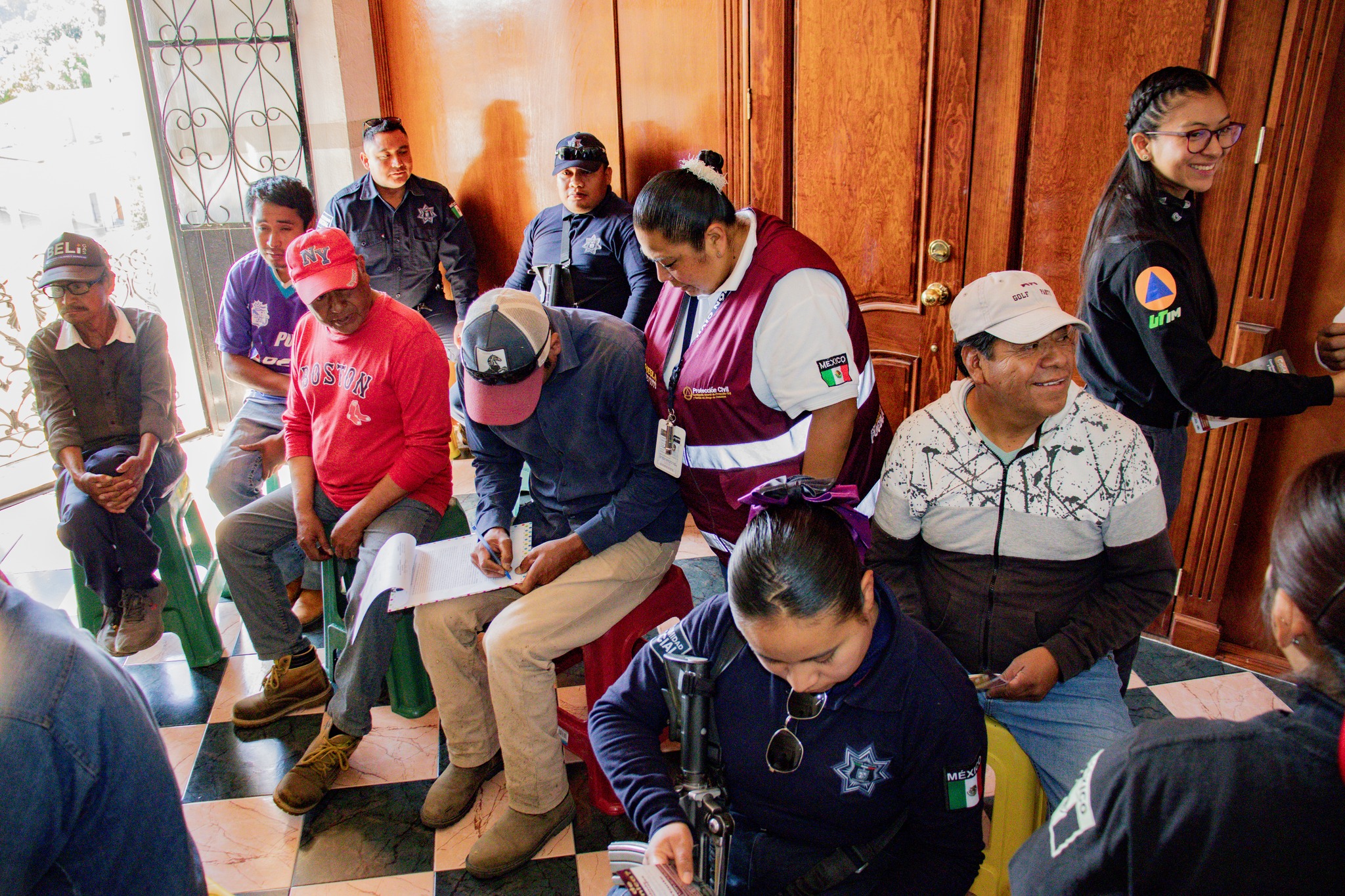 Sesión del Taller para la Reducción del Riesgo de Desastres y conformación del Comité Comunitario de Protección Civil en Tochimilco.