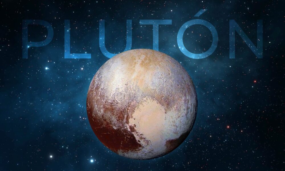 Imagen de Plutón captada en el espacio profundo mostrando su superficie helada