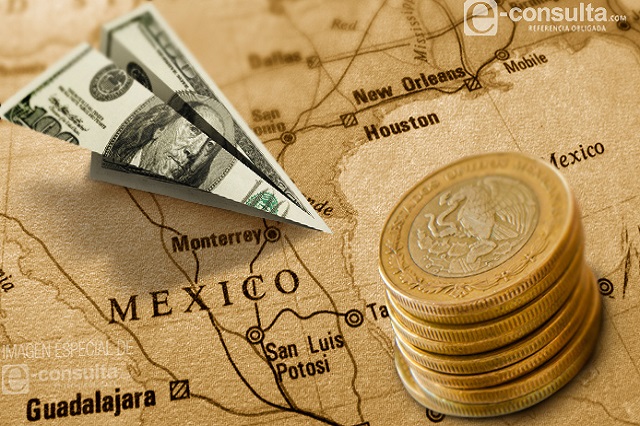 Mapa de México con dólares y monedas mexicanas representando la caída de remesas por redadas migratorias en Estados Unidos.