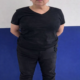 Mujer detenida en instalaciones de seguridad tras caso de violencia de pareja en CDMX.