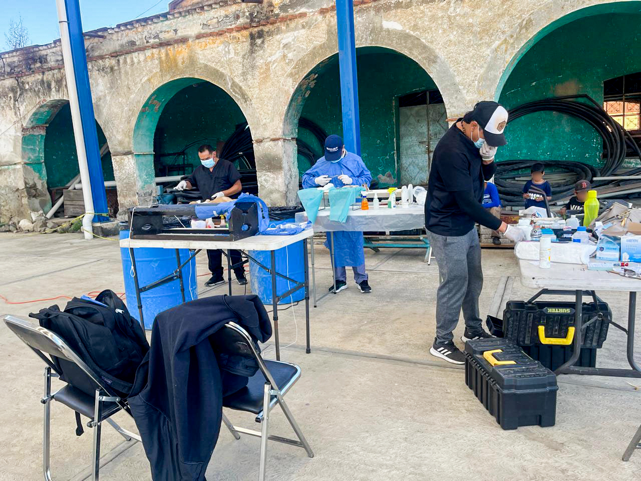 Jornada gratuita de esterilización de perros y gatos organizada por el Ayuntamiento de Tochimilco en Santa Catarina Tepanapa.