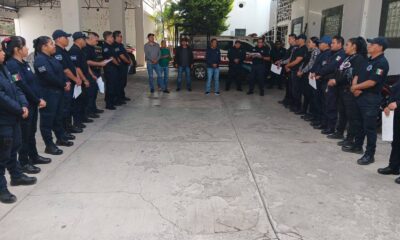 Policías municipales de Tochimilco reciben constancias de capacitación en seguridad pública Puebla 2026
