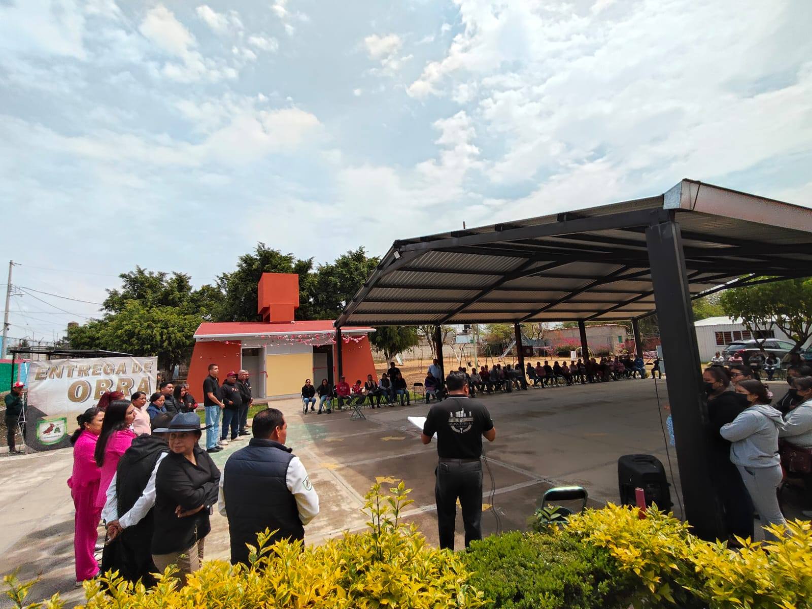 Entrega de módulo sanitario en jardín de niños Melchor Ocampo Huaquechula Puebla infraestructura educativa