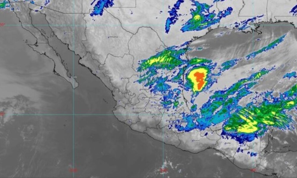 Mapa meteorológico mostrando lluvias intensas en Puebla por el frente frío 41 con actividad eléctrica y nubosidad