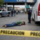 Zona acordonada en la CAPU Puebla tras fallecimiento de hombre al bajar de autobús con presencia de policías