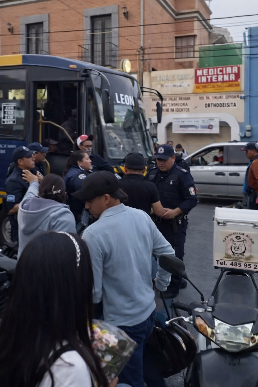 policia municipal atlixco detencion transporte publico sujeto machete pasajeros