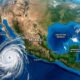 Mapa satelital de México mostrando huracanes en el Pacífico y el Golfo durante la temporada ciclónica