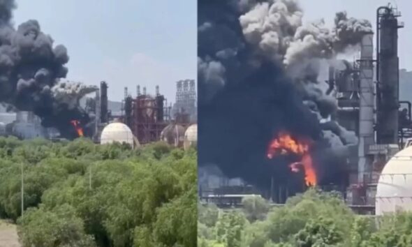 Explosión en refinería de Tula con columna de humo negro visible