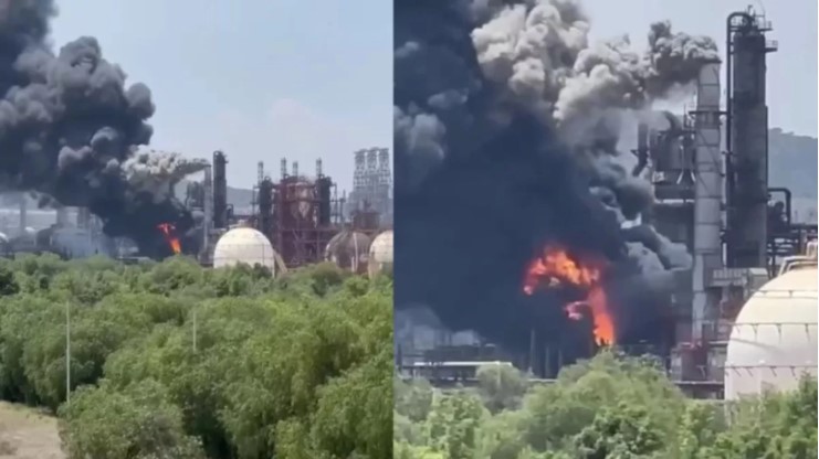Explosión en refinería de Tula con columna de humo negro visible