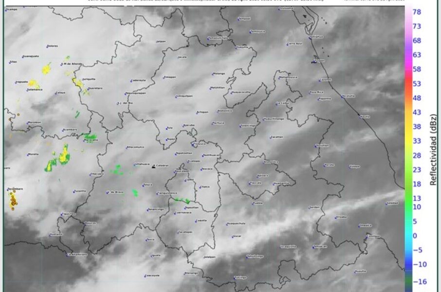 Mapa meteorológico de Puebla mostrando nubosidad, lluvias y tormentas en desarrollo con riesgo en Atlixco