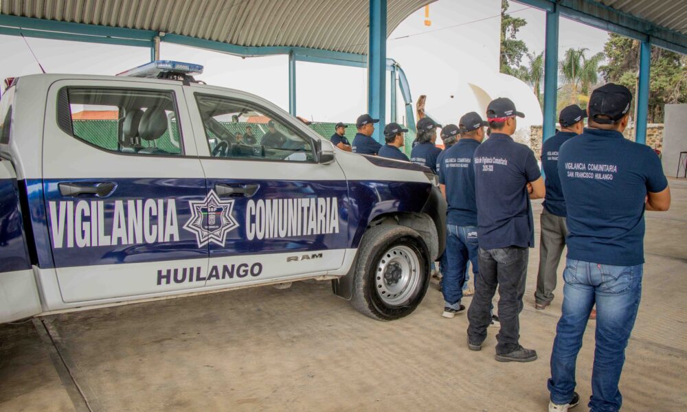Entrega de patrulla para vigilancia comunitaria en San Francisco Huilango, Tochimilco