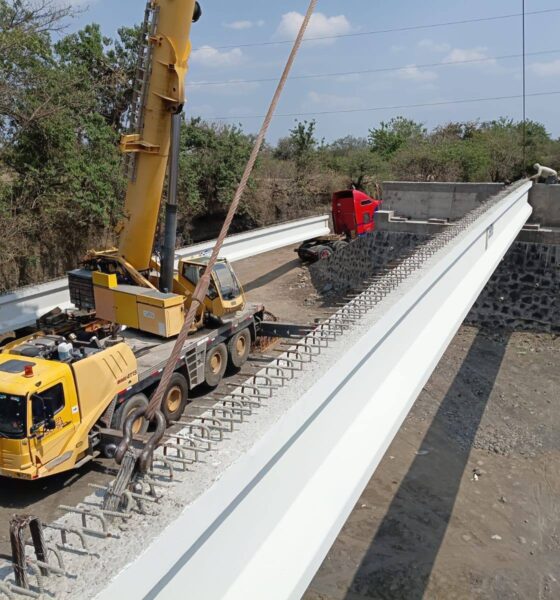 Construcción de puente entre Teacalco y La Soledad Morelos en Huaquechula