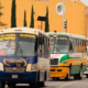 Unidades de transporte público circulando en Puebla durante el debate sobre el posible aumento al pasaje y eliminación del descuento estudiantil.