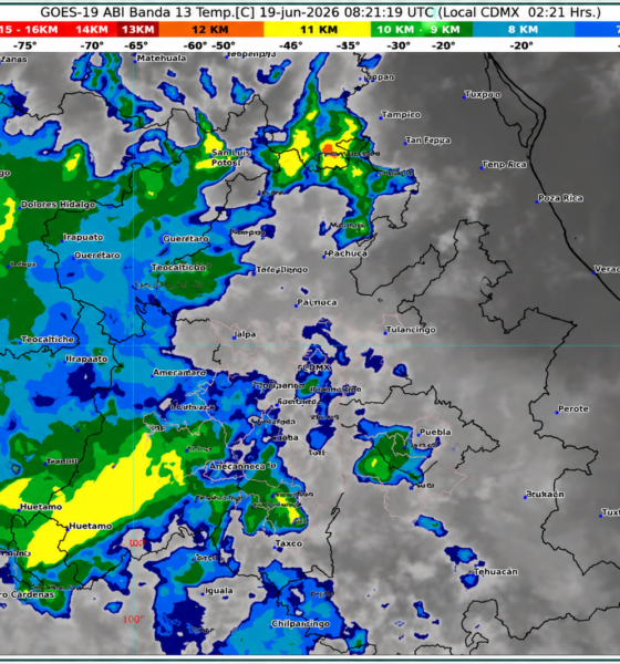 Mapa satelital GOES-19 mostrando lluvias moderadas a fuertes sobre Puebla, Valle de Atlixco, Angelópolis y Mixteca durante el 19 de junio de 2026.
