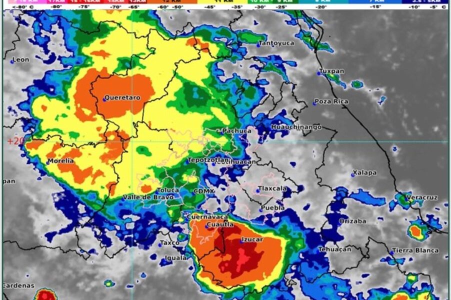 Imagen satelital meteorológica que muestra tormentas, lluvias y actividad eléctrica sobre Puebla, Valle de Atlixco, Angelópolis y Mixteca durante junio de 2026.