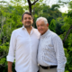 Andrés Manuel López Beltrán junto al expresidente Andrés Manuel López Obrador durante una aparición pública relacionada con Morena.