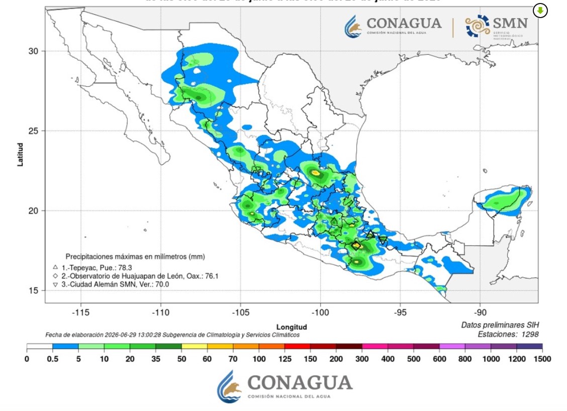 Mapa meteorológico elaborado por la Comisión Nacional del Agua (CONAGUA) y el Servicio Meteorológico Nacional (SMN) que muestra el pronóstico de lluvias moderadas a fuertes para el estado de Puebla el 30 de junio de 2026, con mayores acumulados previstos en el Valle de Atlixco y Angelópolis.