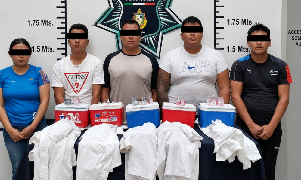 Cinco personas detenidas por la Policía Municipal de Atlixco tras presuntamente hacerse pasar por personal de salud durante campañas de vacunación antirrábica.