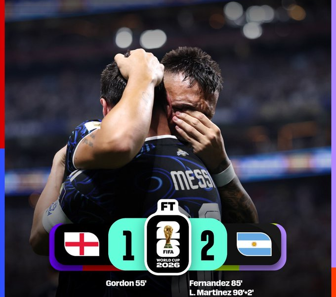 Jugadores de Argentina celebran la clasificación a la Final del Mundial 2026 tras vencer a Inglaterra.