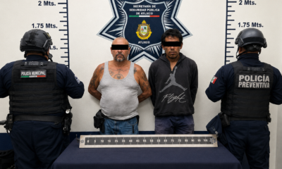 Dos personas detenidas por la Policía Municipal de Atlixco tras el presunto robo de una luminaria del sistema de alumbrado público.