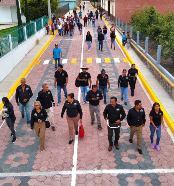 Autoridades municipales inauguran el adoquinamiento de la calle Morelos en San Antonio Cuautla, Huaquechula.