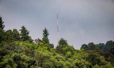Avances en la instalación de una antena repetidora de telefonía móvil en Santa Catalina Cuilotepec, Tochimilco.