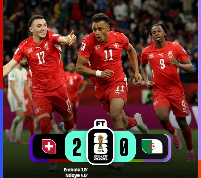 Jugadores de la Selección de Suiza celebran durante la victoria 2-0 sobre Argelia en la Ronda de 32 de la Copa Mundial de la FIFA 2026, resultado que clasificó al conjunto suizo a los octavos de final.