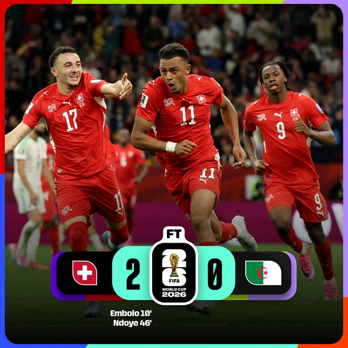 Jugadores de la Selección de Suiza celebran durante la victoria 2-0 sobre Argelia en la Ronda de 32 de la Copa Mundial de la FIFA 2026, resultado que clasificó al conjunto suizo a los octavos de final.